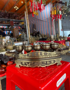 Bộ kỉ ngai 5 chén đồng đỏ